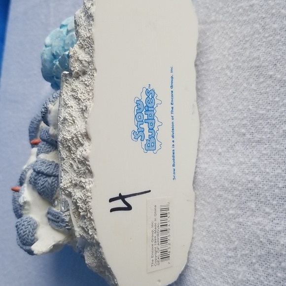 Seal of Approval Snow Buudies Figurine - Picture 3 of 3